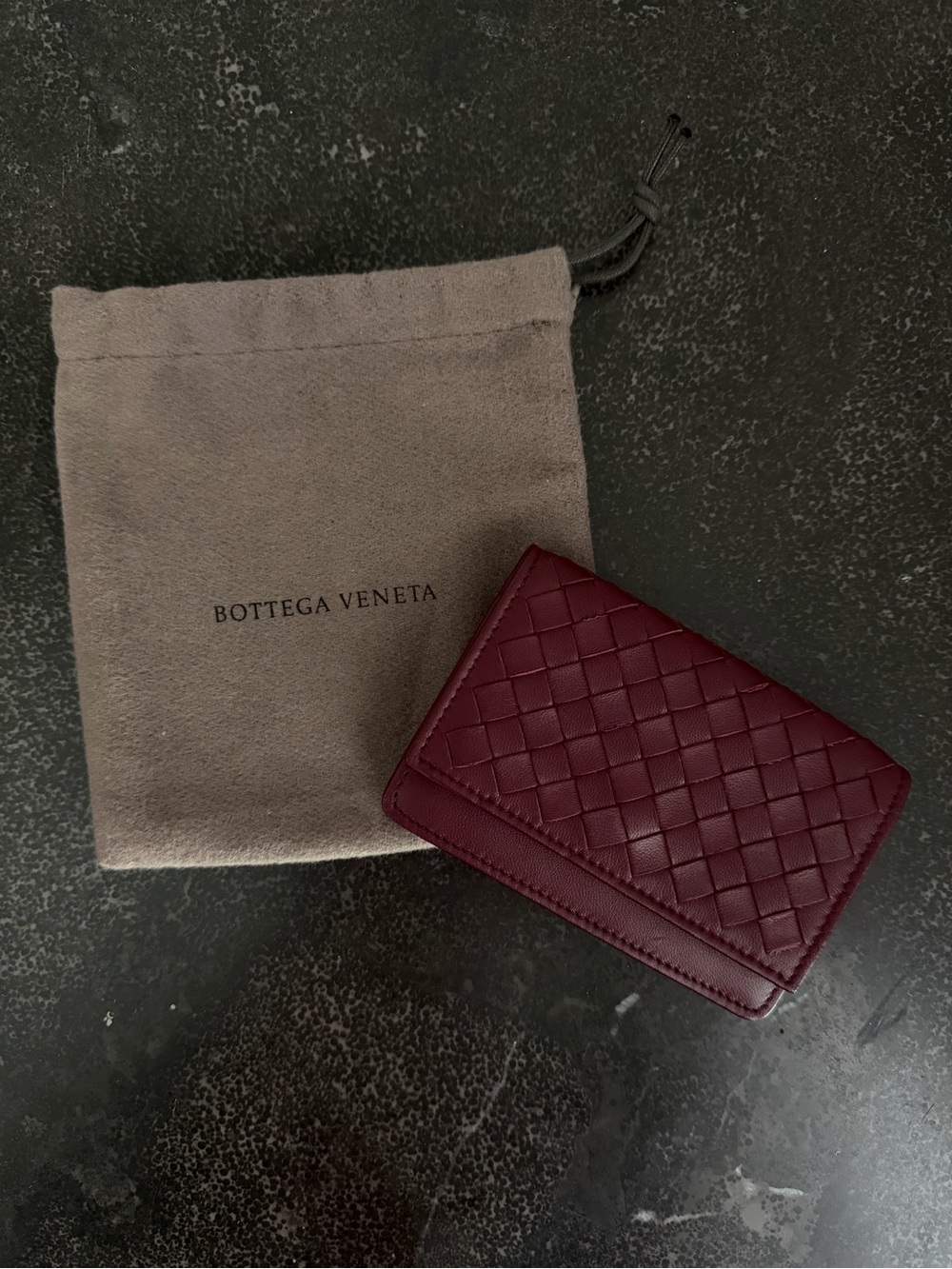 Bottega Veneta Burgundy Intrecciato Leather Wallet & Card Holder - Pre-Loved